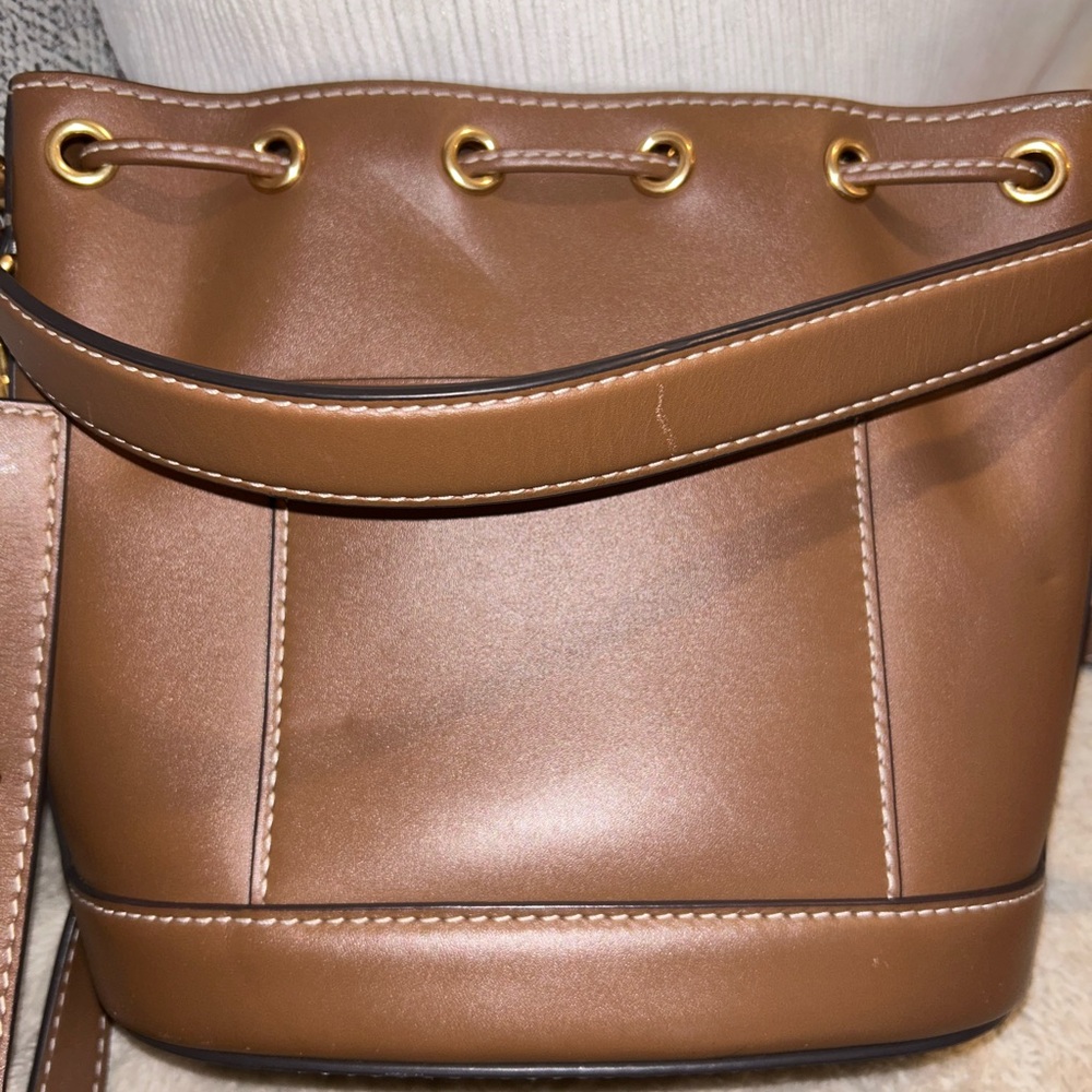 Tory Burch T Monogram Bucket Bag - Picture 6 of 16